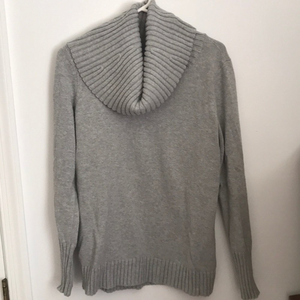 Gray sweater